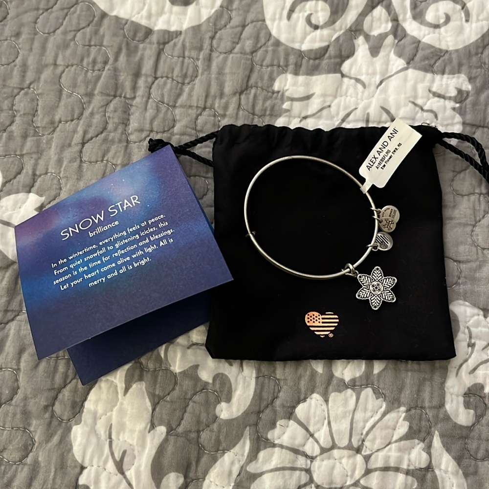NWT Alex and Ani Snow Star 2018 Bracelet
